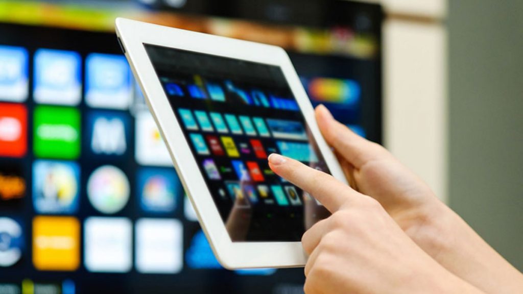 CNN ve Bloomberg, Rusya’daki yayınlarını durdurma kararı aldı
