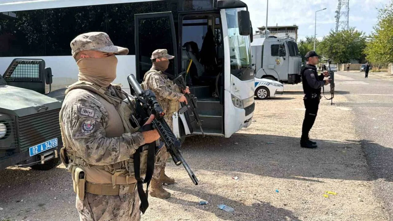 Adıyaman’da silahlı kavga sonrası mahallede sıkı önlem