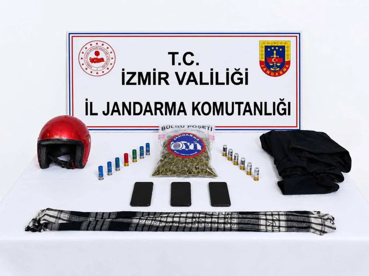 Ödemiş’te araçlara silahlı saldırı: 2 tutuklama