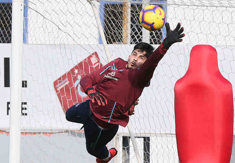 Trabzonspor 4 eksikle çalıştı