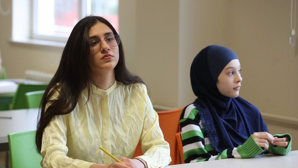 14 yıllık yaşamına 2 göç sığdıran Kırım Türkü, Türkiye’ye geldi