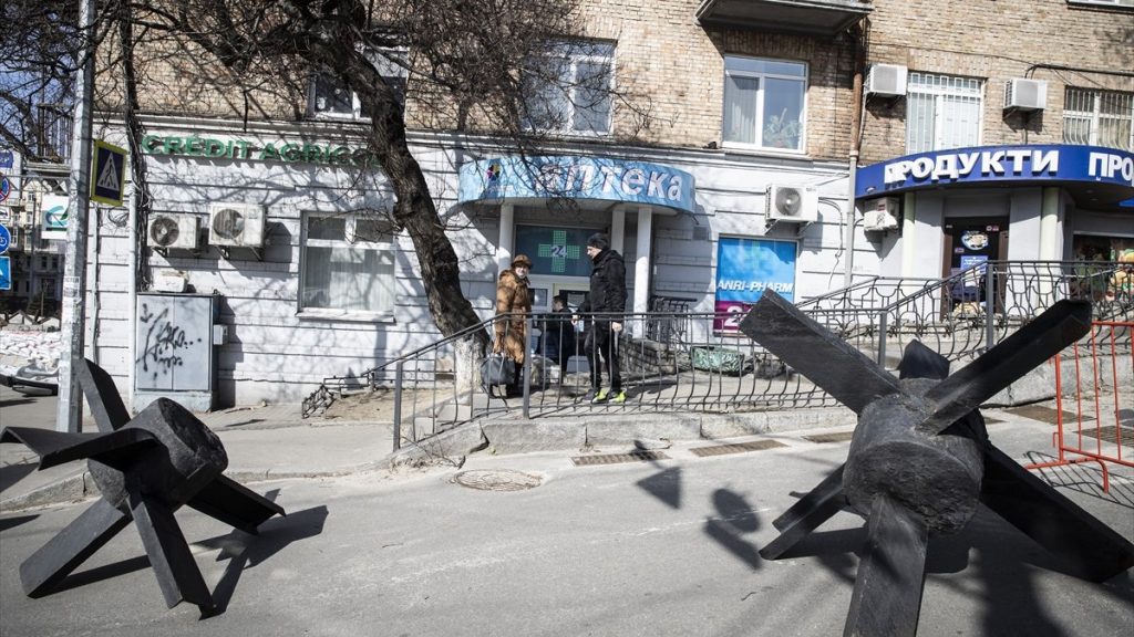 2. Dünya Savaşı’ndan kalma tank kapanları, Kiev savunmasında kullanılıyor