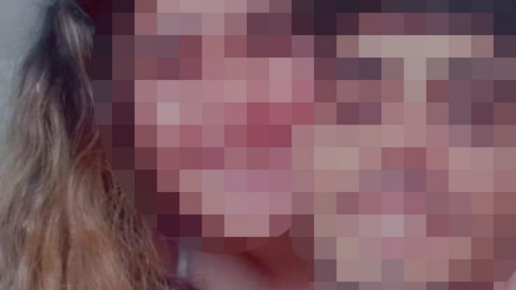 Adana’da kafasında tabak kırdığı eşini bıçakladı