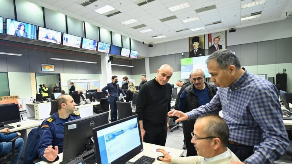 Ali Yerlikaya’dan kar ve trafik uyarısı