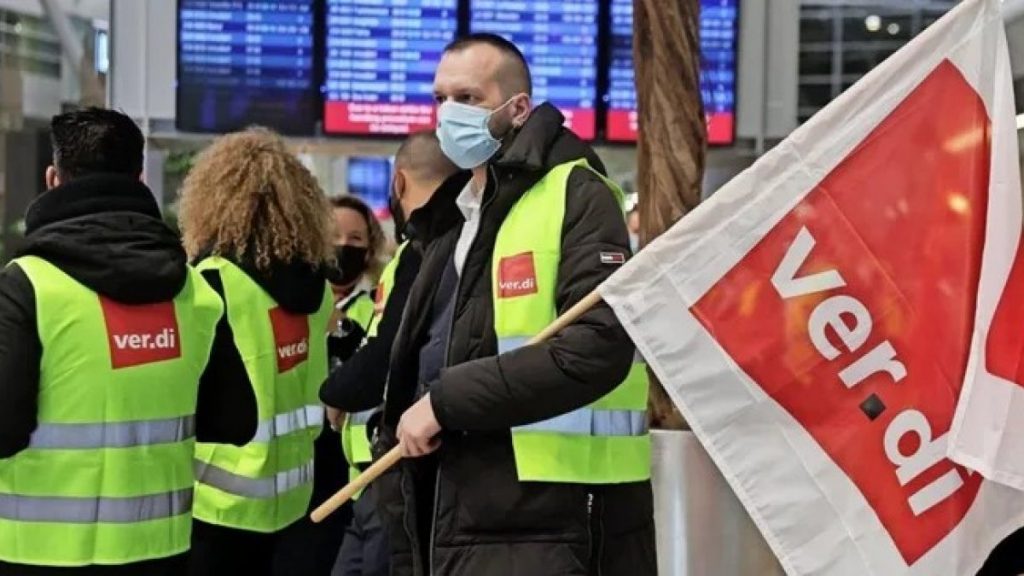 Almanya’da güvenlik görevlileri greve gitti
