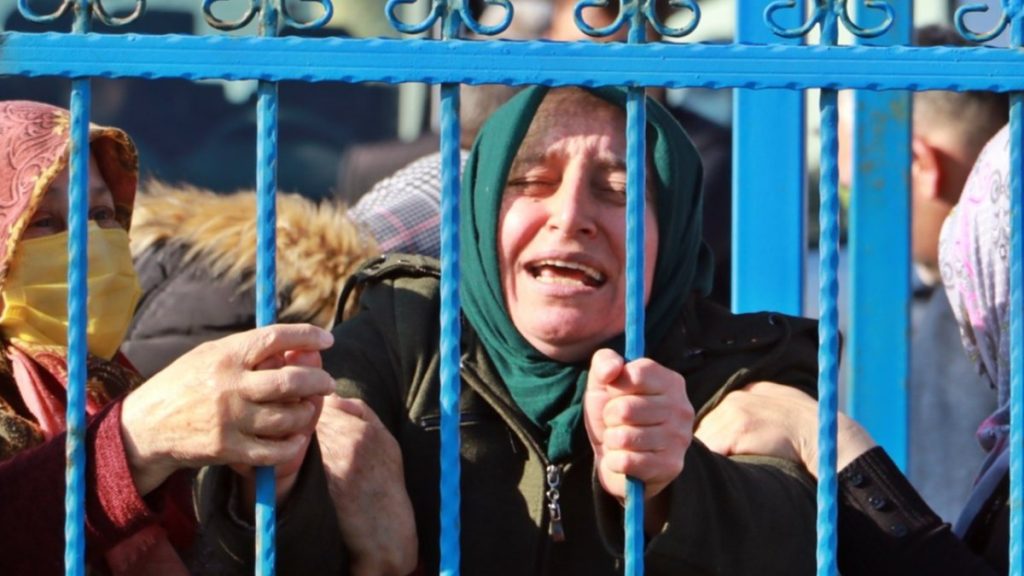 Antalya’da oğlunu kaybeden annenin feryadı: Beni yaktın oğlum