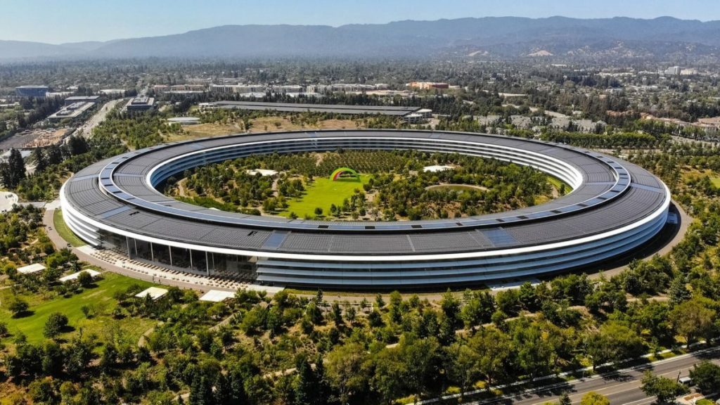 Apple merkezinde şarbon paniği: Çalışanlar tahliye edildi