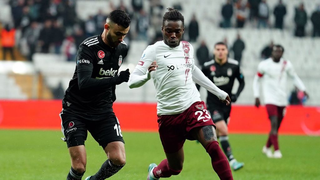 Beşiktaş, Hatayspor ile berabere kaldı