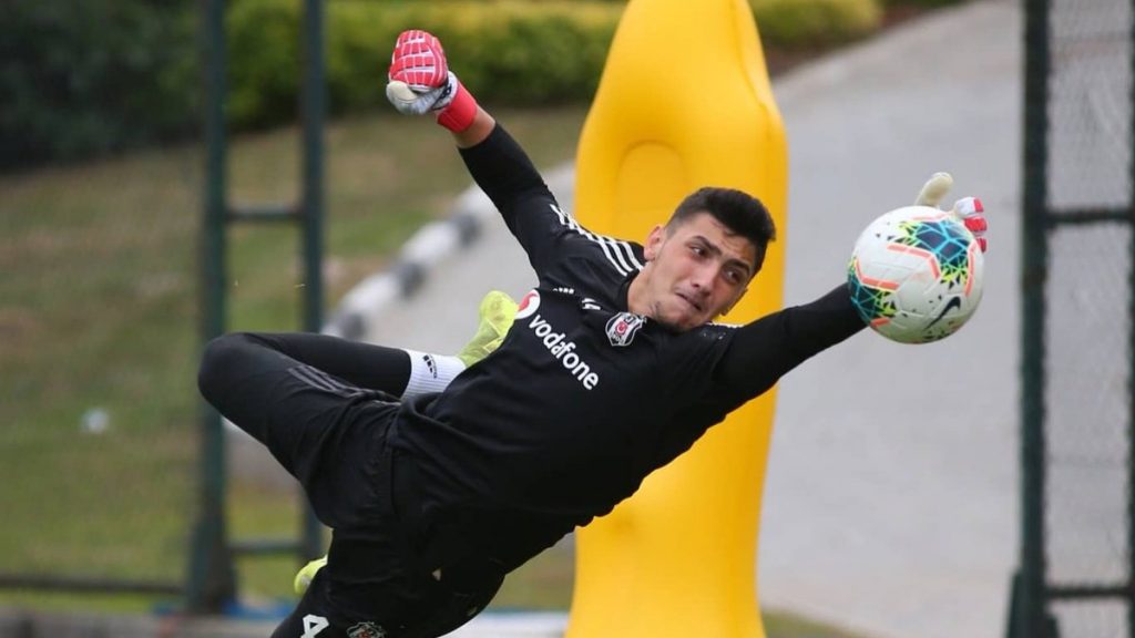 Beşiktaş’ın kalesi 18’lik Emre’ye emanet