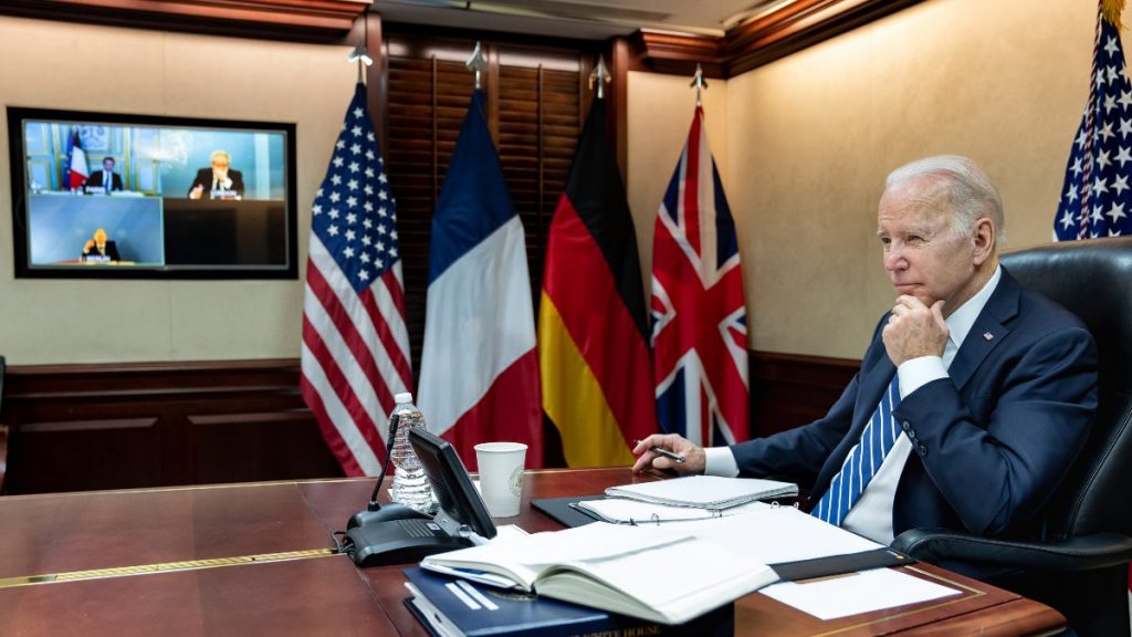 Biden, İngiltere, Almanya ve Fransa lideriyle görüşme yaptı