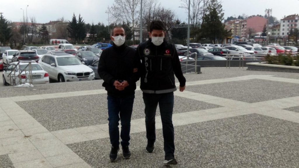 Bolu’da  şahsın midesinden kapsül halinde uyuşturucu çıktı