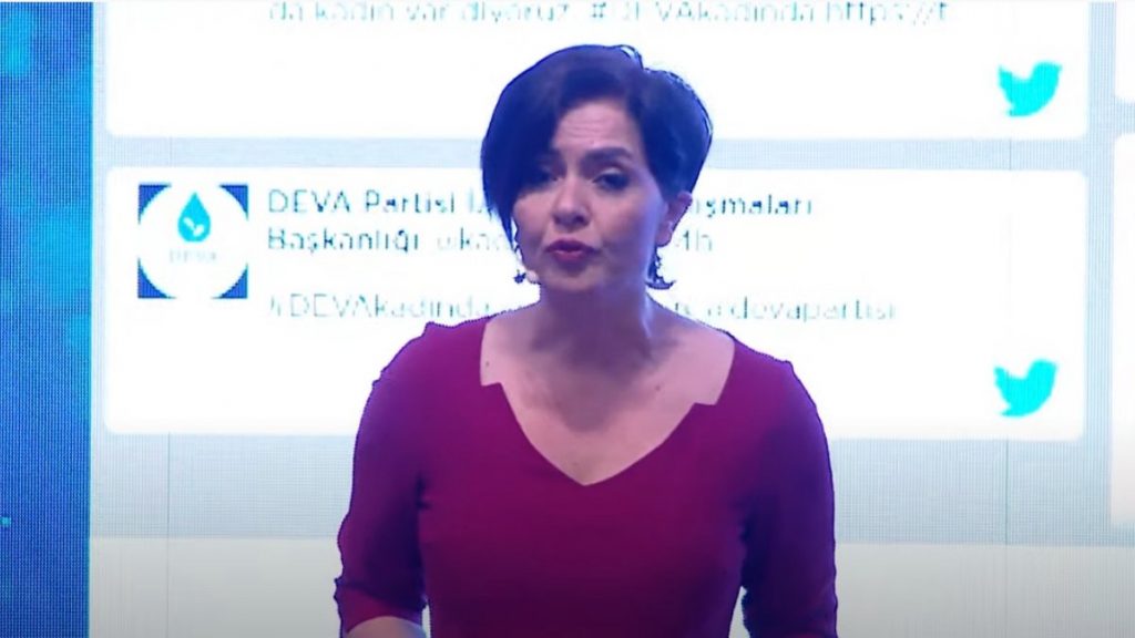 DEVA Partisi’nin programını Özlem Gürses sundu