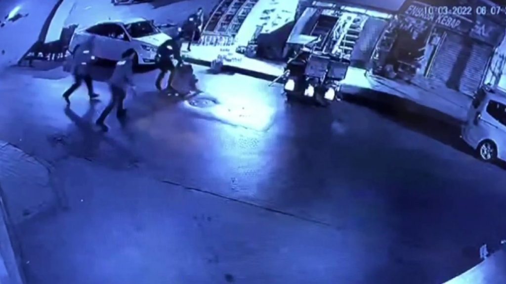 Fatih’te silahlı şahıs, sevgilisi rehin aldı