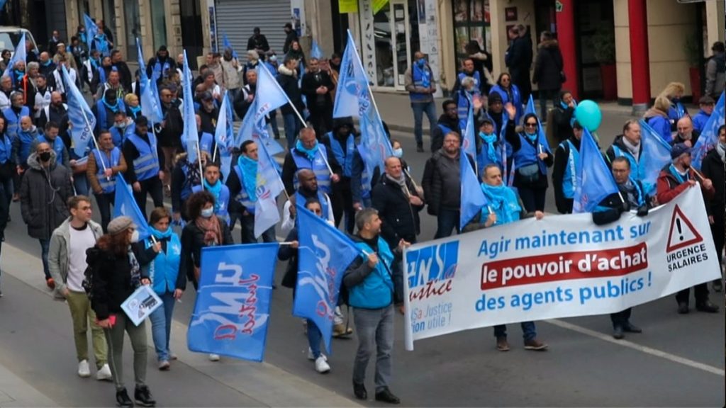 Fransa’da emekliler zam istedi