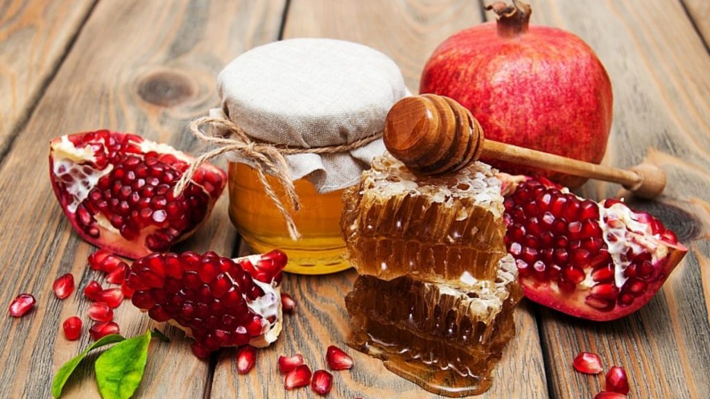 İbn-i Sina tavsiyesi: Nara bal döküp yemenin 4 süper faydası