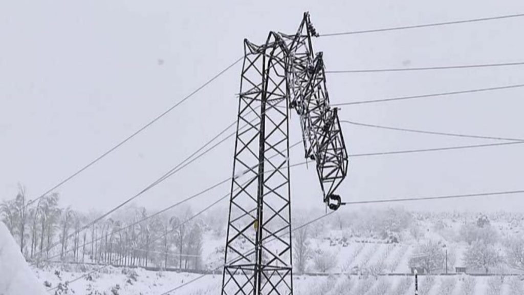 Isparta’daki elektrik kesintileri nedeniyle AEDAŞ’ta 3 görevden alma