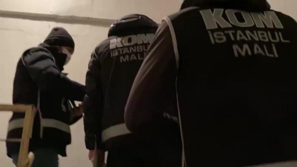 İstanbul merkezli 3 ilde senet dolandırıcılarına operasyon