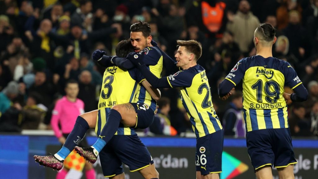 Kim Min-Jae, Fenerbahçe’deki ilk golünü attı