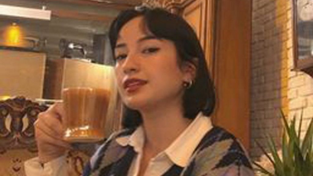 Köpekten kaçarken otomobilin altında kalan Rabia’nın durumu ciddiyetini sürdürüyor