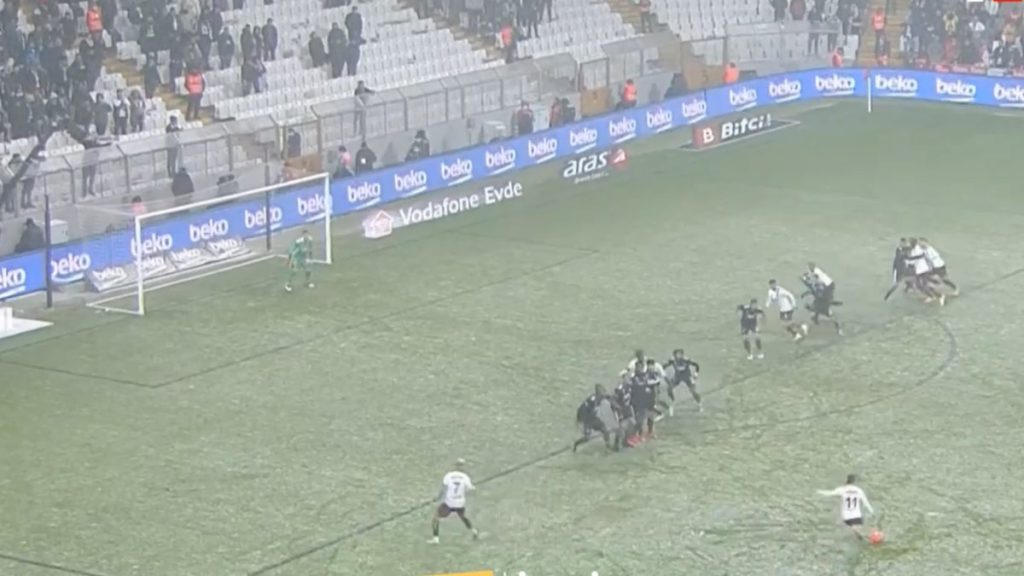 Lobjanidze’den nefis frikik golü