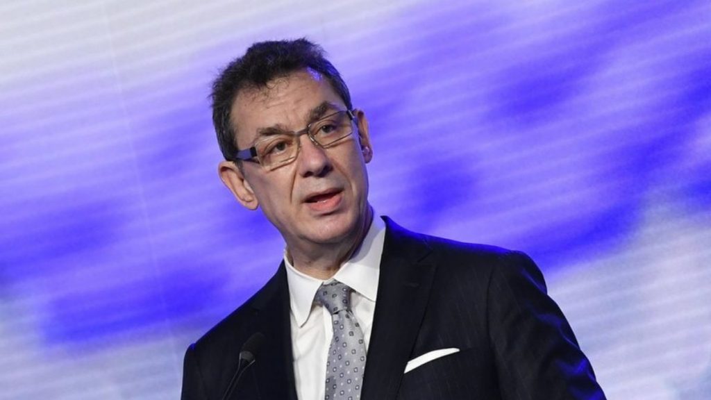 Pfizer CEO’su: Dördüncü doz aşı gerekli