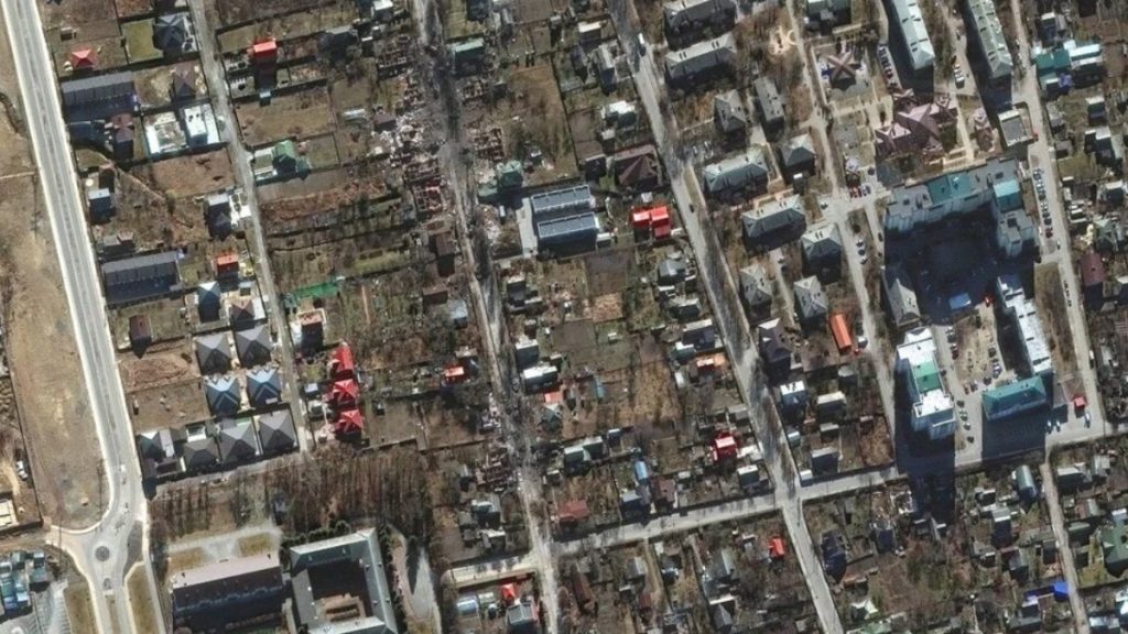 Rusların havadan ve karadan vurduğu Ukrayna, uzaydan görüntülendi