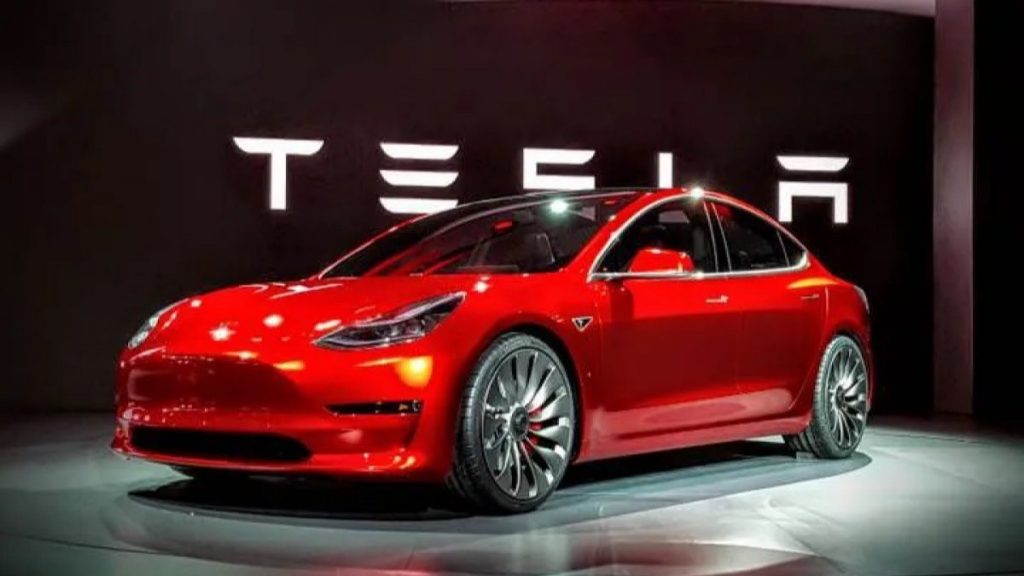 Tesla, Çin’deki karantina nedeniyle üretime ara verdi