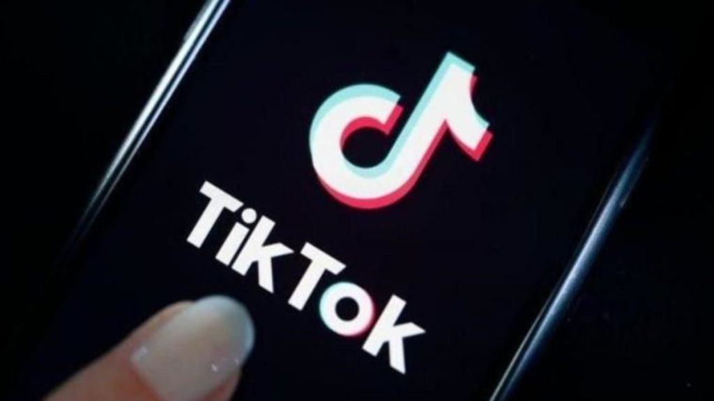 TikTok, Rusya’daki faaliyetlerini askıya aldı