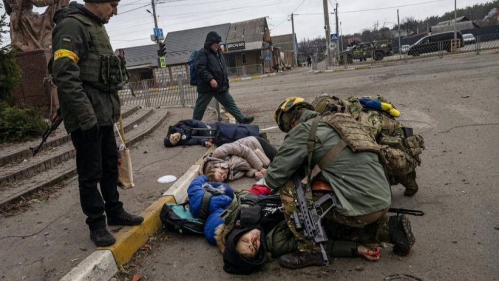Ukrayna Dışişleri Bakanlığı, öldürülen ailenin fotoğrafını paylaştı