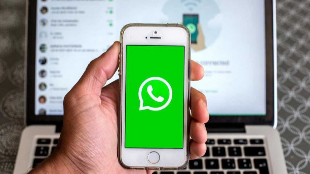 WhatsApp, emoji ile tepki özelliğini test ediyor