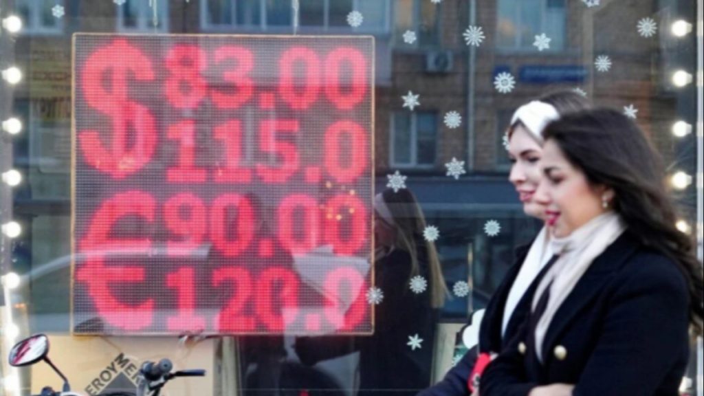 Yaptırımlardan sonra Rusya iflasın eşiğinde olabilir