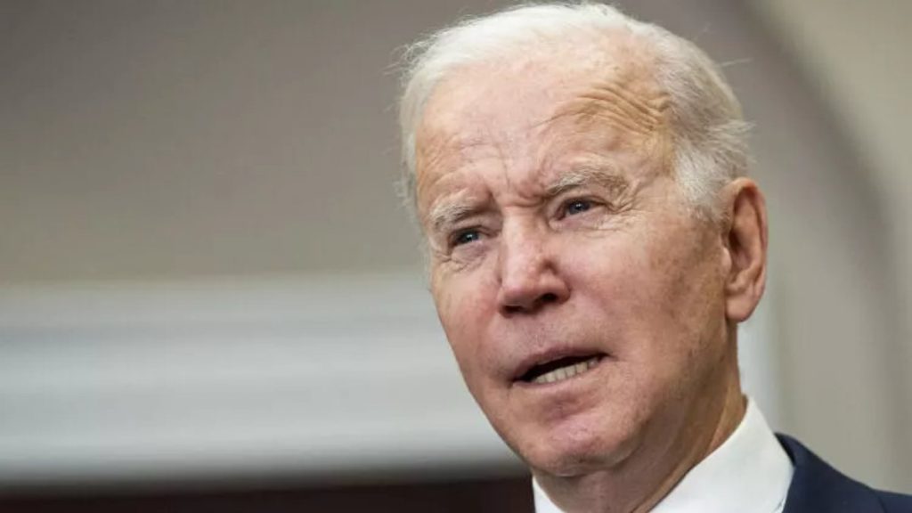 Biden’ın Polonya ziyareti sırasında savaş karşıtı gösteri