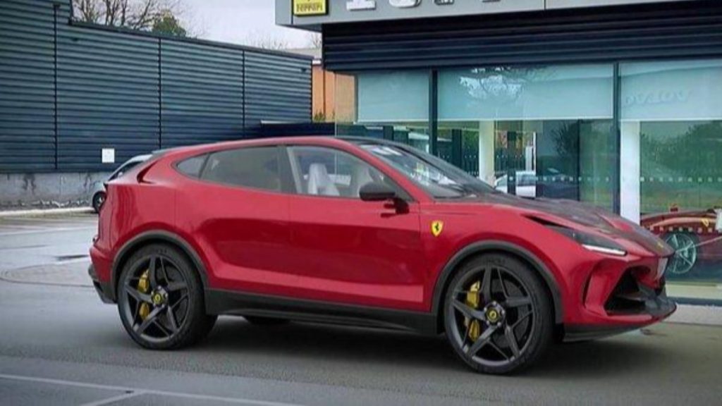 Ferrari, yeni SUV modelini ilk defa gösterdi