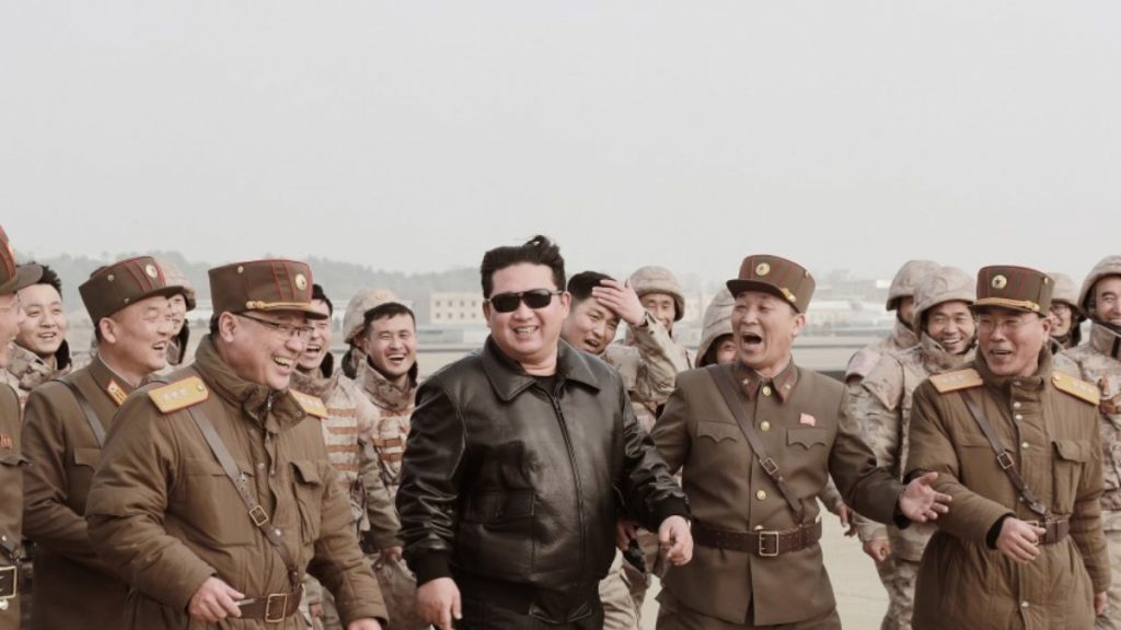 Kuzey Kore, balistik füzenin test atışı görüntülerini paylaştı