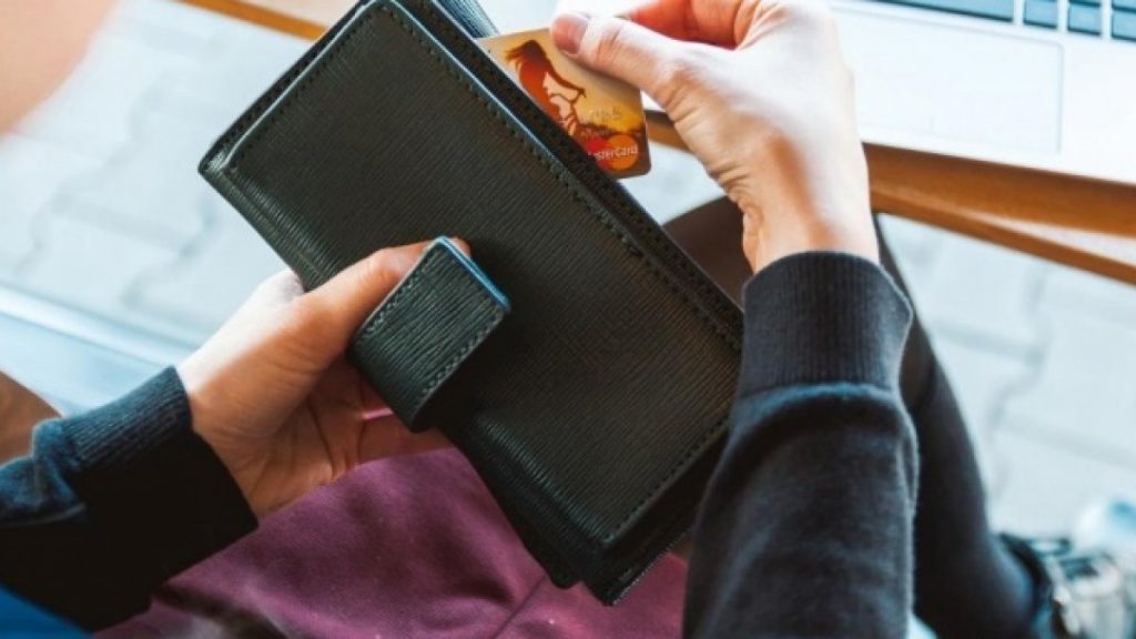 Tüketicilerin korunmasını öngören kanunun ilk 9 maddesi kabul edildi